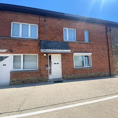 1-C Superbe Appartement Tres Calme Et Bien Decore Charleroi Zewnętrze zdjęcie