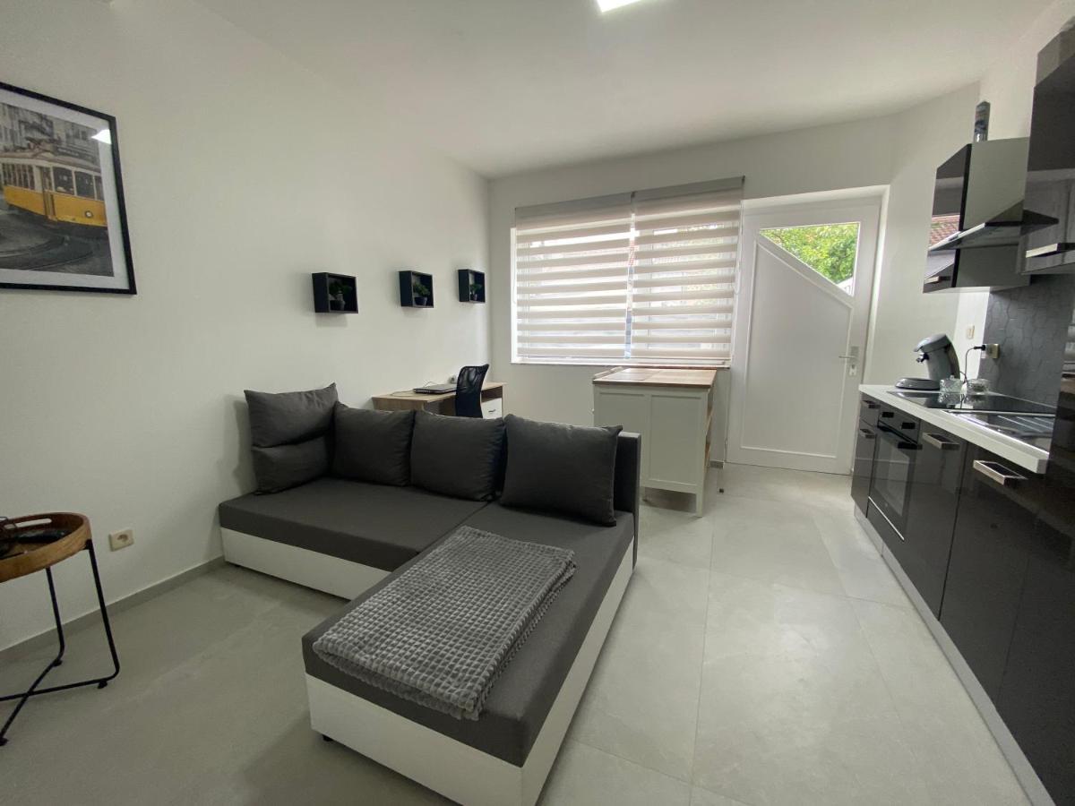 1-C Superbe Appartement Tres Calme Et Bien Decore Charleroi Zewnętrze zdjęcie