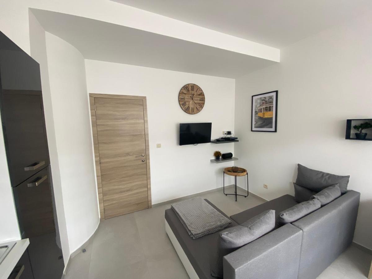 1-C Superbe Appartement Tres Calme Et Bien Decore Charleroi Zewnętrze zdjęcie