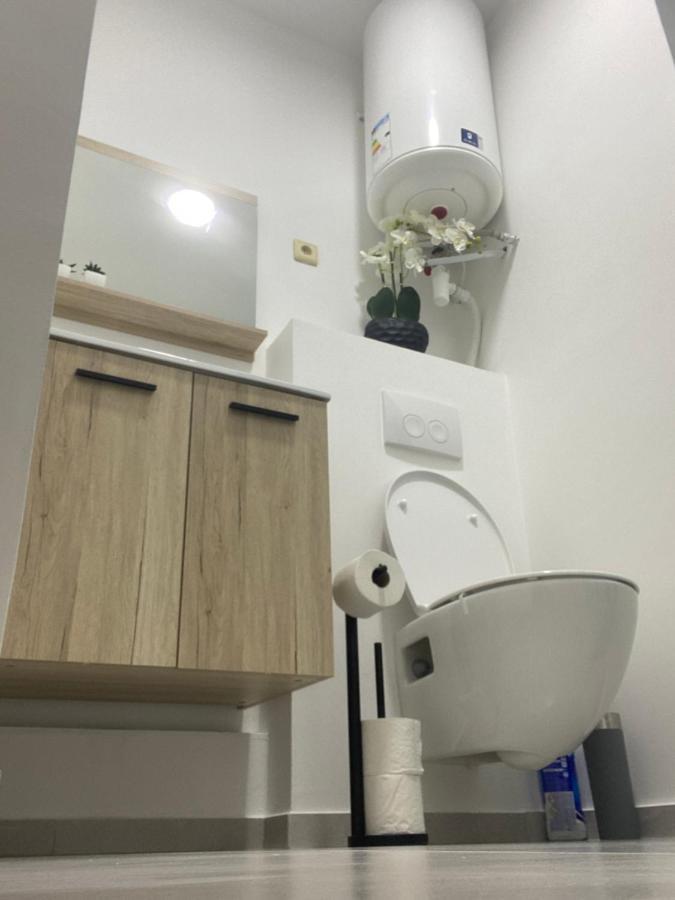 1-C Superbe Appartement Tres Calme Et Bien Decore Charleroi Zewnętrze zdjęcie